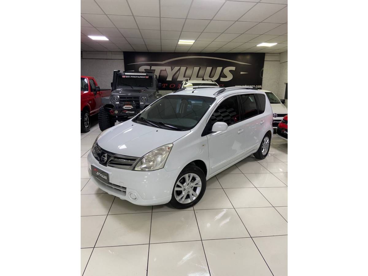 NISSAN - LIVINA - 2013/2014 - Branca - R$ 39.900,00