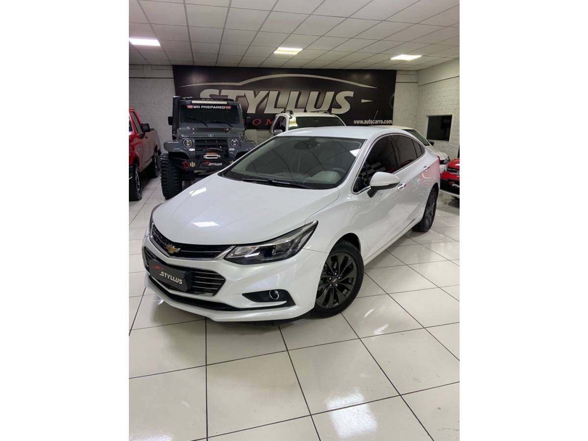 CHEVROLET - CRUZE - 2017/2018 - Branca - R$ 89.900,00
