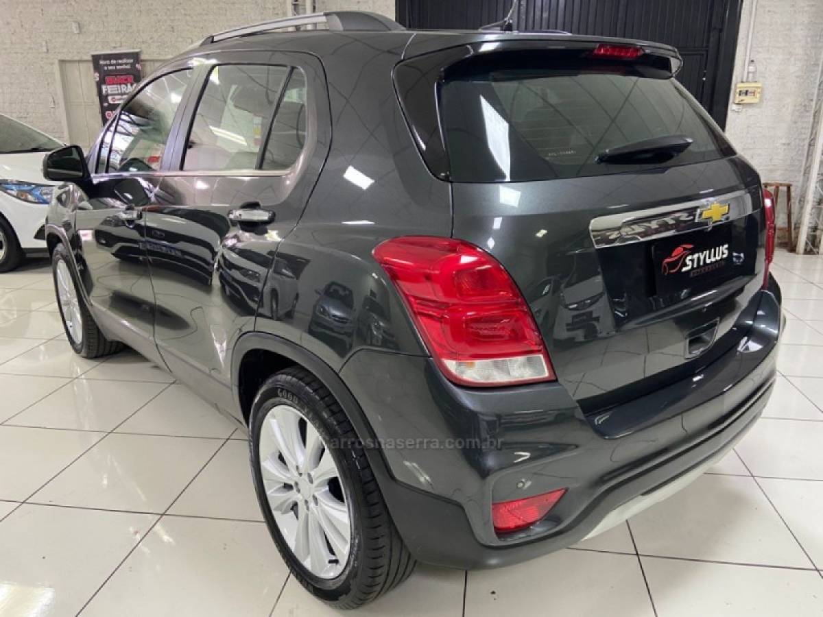 CHEVROLET - TRACKER - 2019/2019 - Cinza - R$ 89.900,00