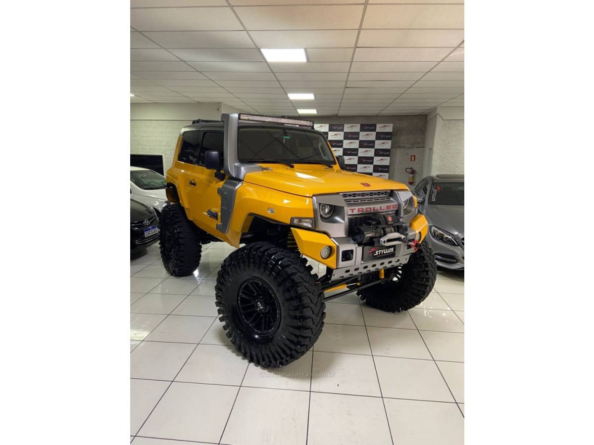 TROLLER - T4 - 2018/2018 - Amarela - R$ 259.900,00