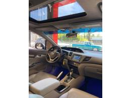 HONDA - CIVIC - 2013/2014 - Branca - R$ 79.900,00