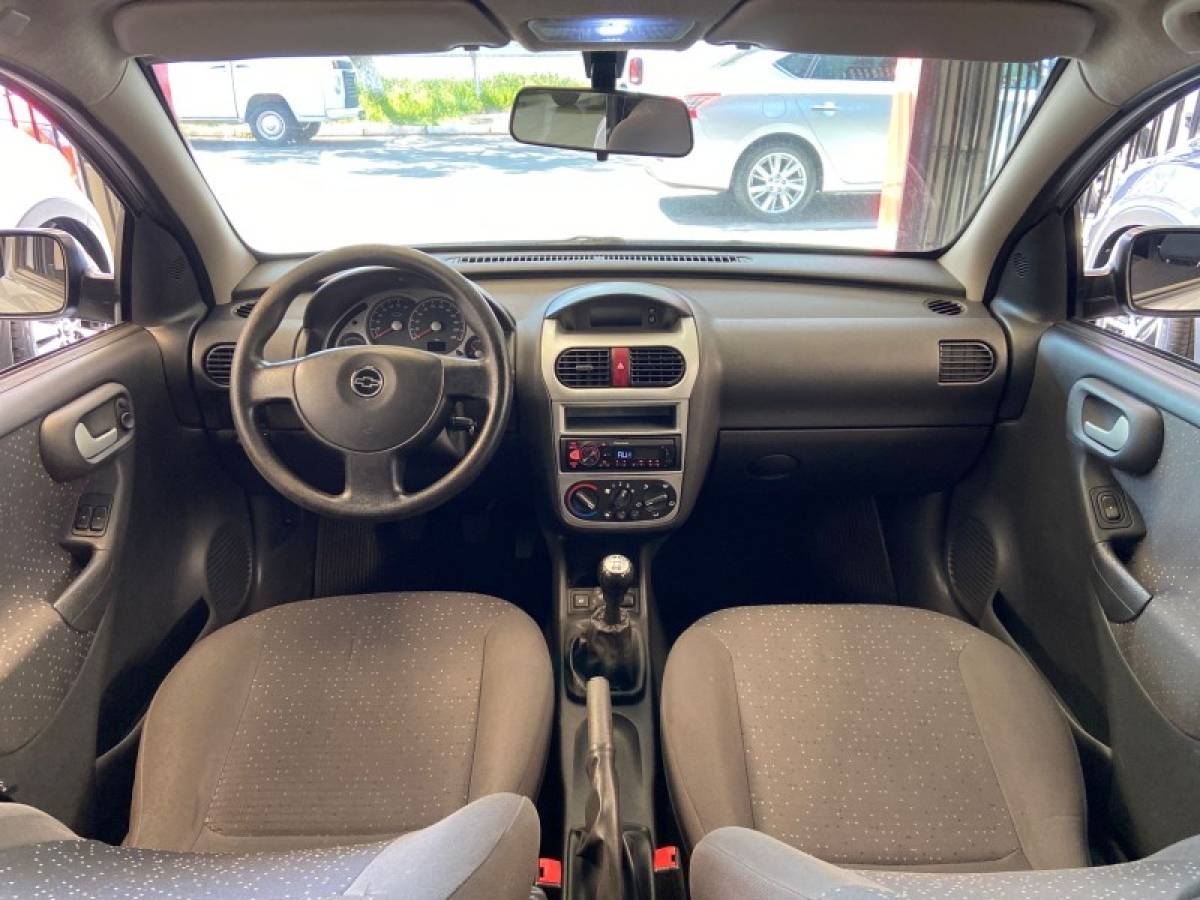 CHEVROLET - CORSA - 2008/2008 - Prata - R$ 31.900,00