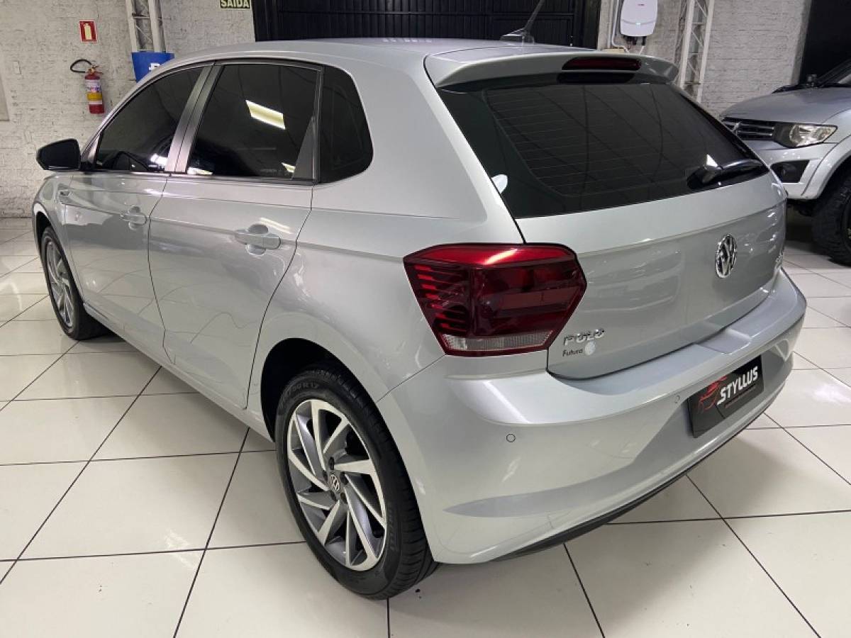 VOLKSWAGEN - POLO - 2018/2018 - Prata - R$ 79.900,00