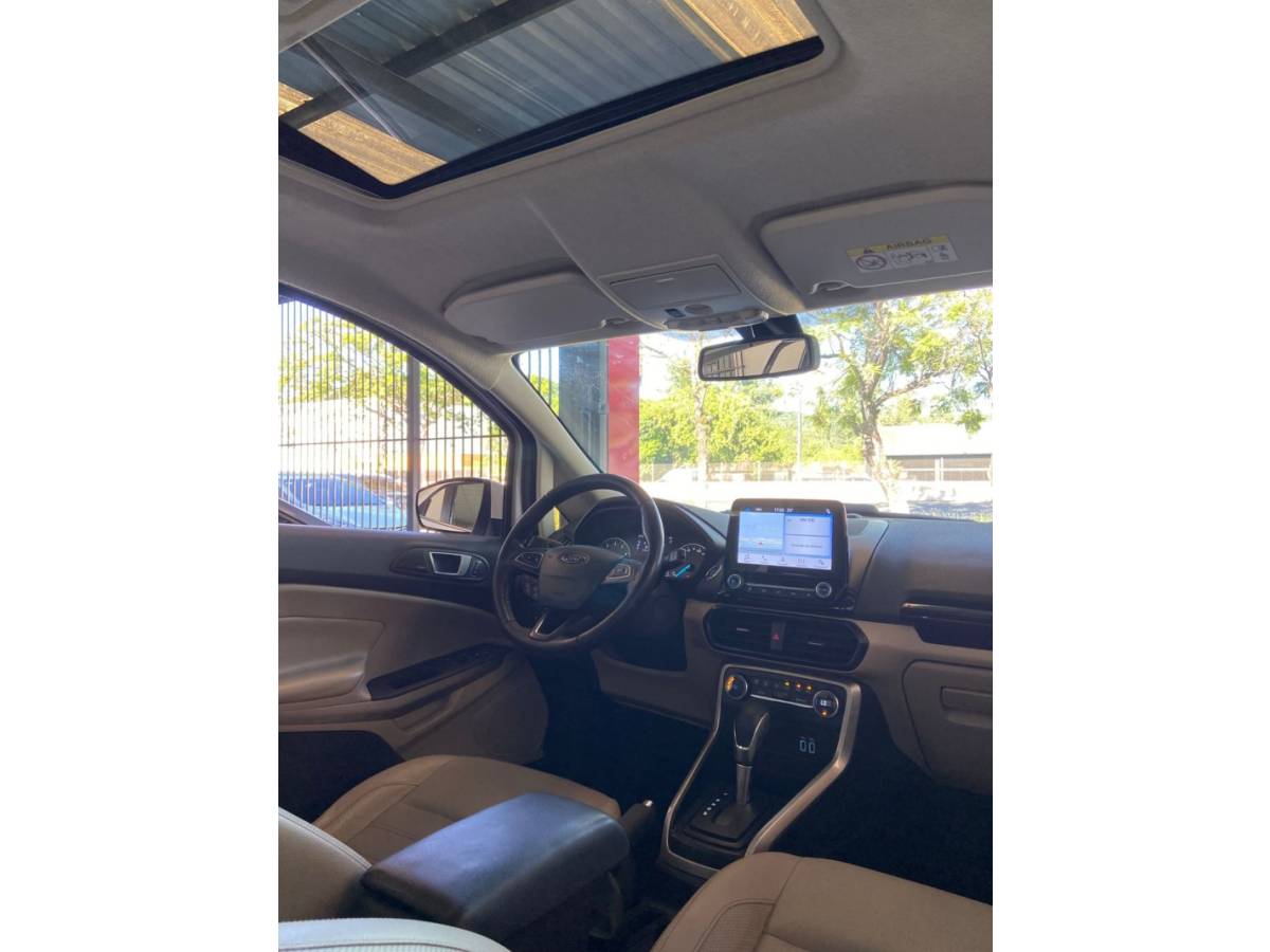 FORD - ECOSPORT - 2017/2018 - Branca - R$ 79.900,00