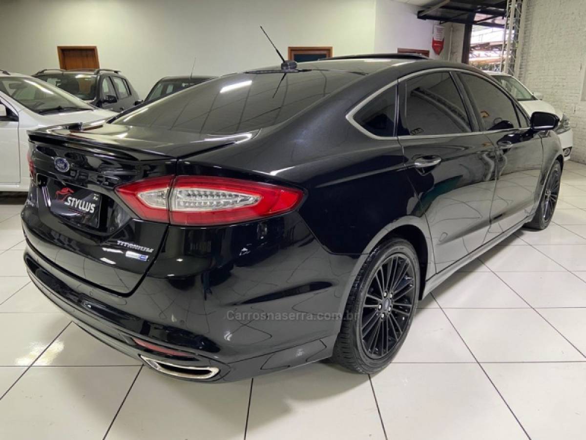 FORD - FUSION - 2013/2013 - Preta - R$ 70.900,00