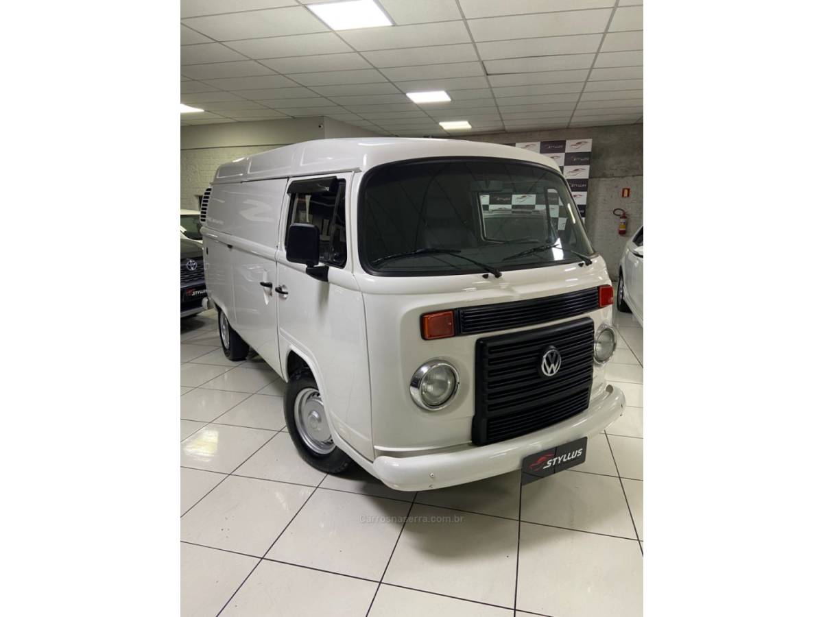 VOLKSWAGEN - KOMBI - 2012/2012 - Branca - R$ 51.900,00