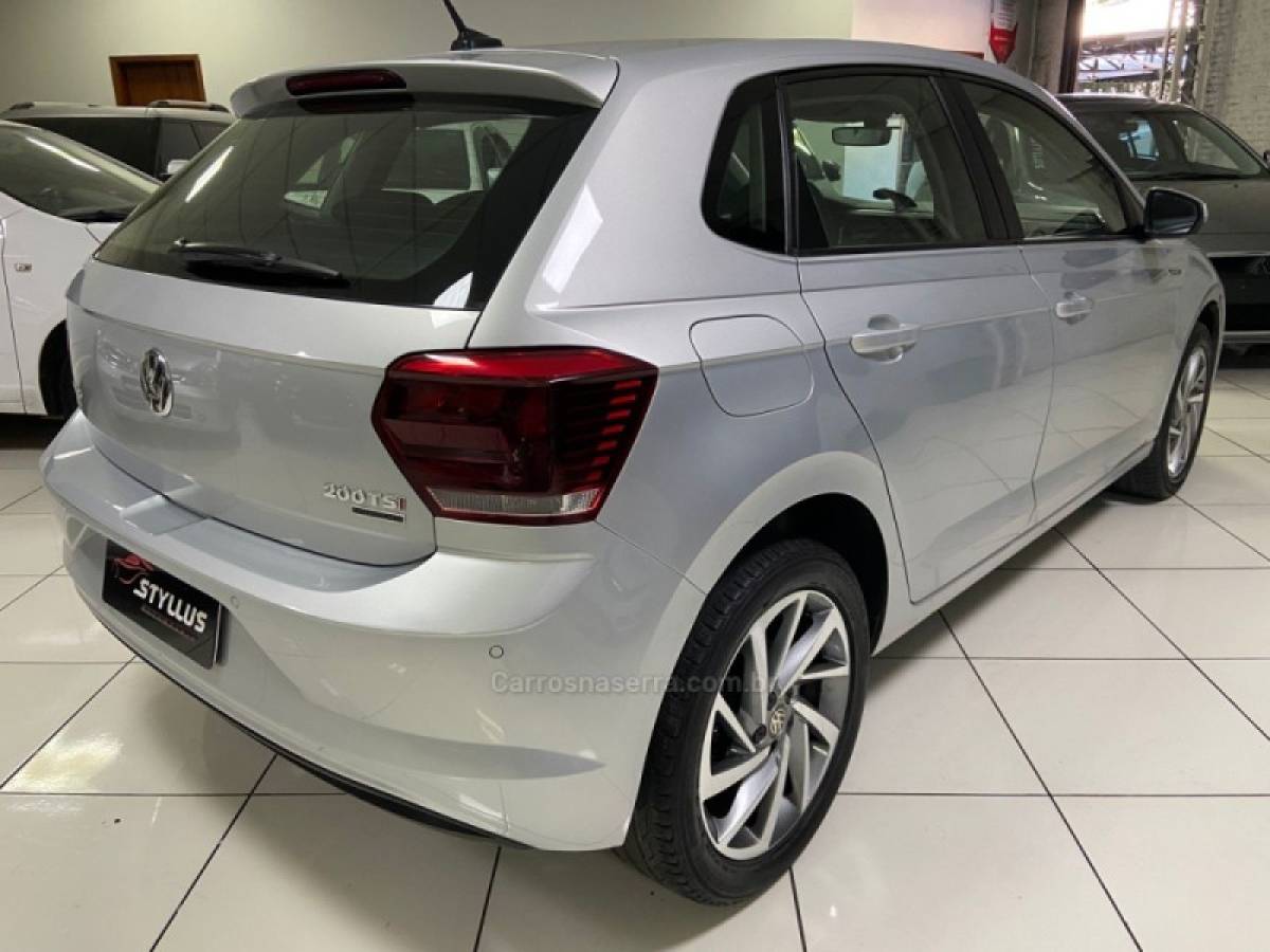 VOLKSWAGEN - POLO - 2019/2019 - Prata - R$ 78.900,00