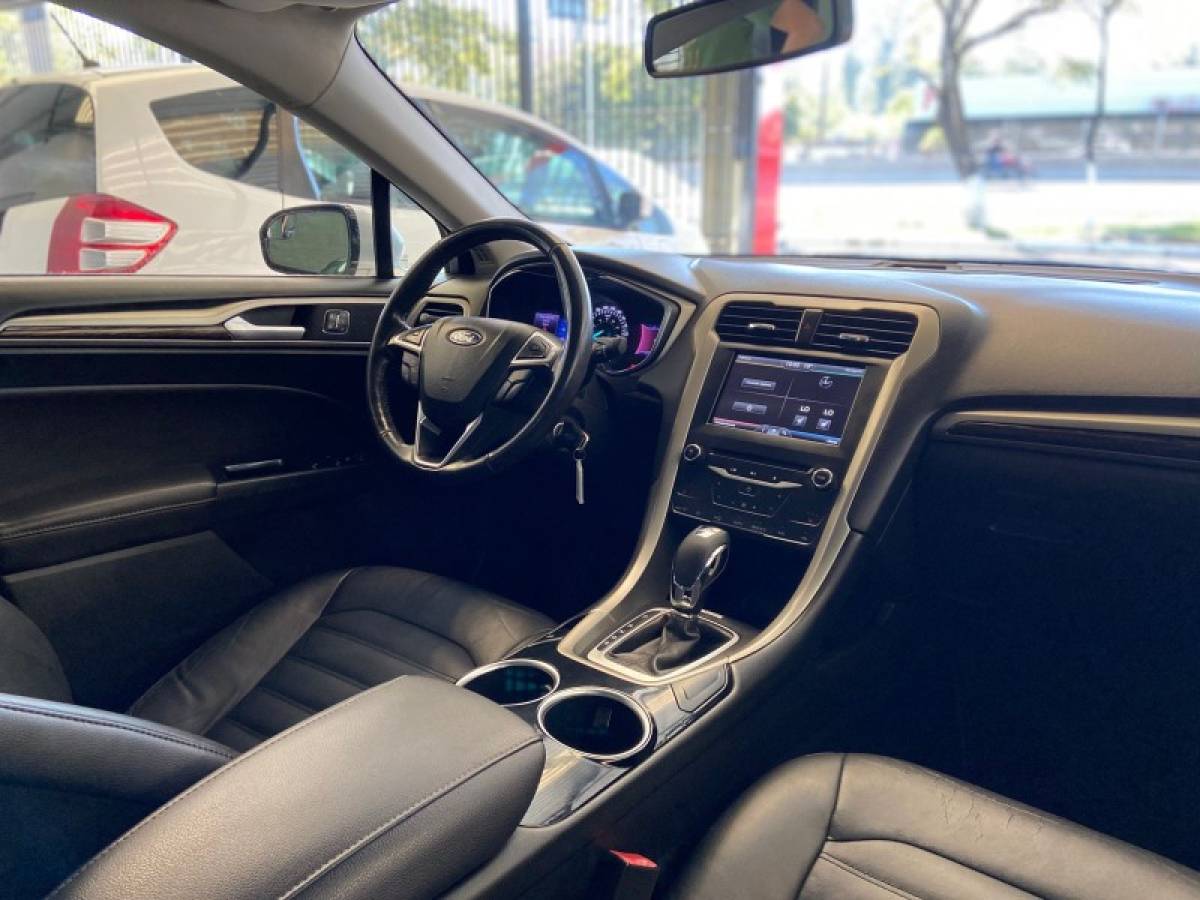 FORD - FUSION - 2013/2013 - Branca - R$ 69.900,00