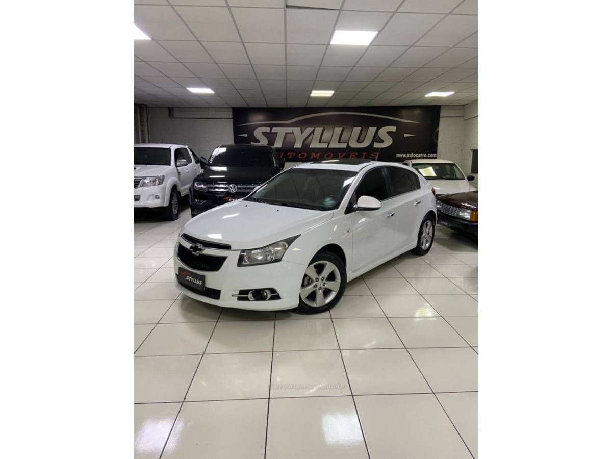 CHEVROLET - CRUZE - 2014/2014 - Branca - R$ 70.900,00