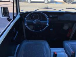 VOLKSWAGEN - KOMBI - 2012/2012 - Branca - R$ 51.900,00