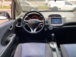 HONDA - FIT - 2013/2014 - Branca - R$ 56.900,00