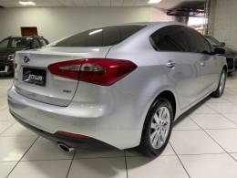 KIA MOTORS - CERATO - 2014/2014 - Prata - R$ 66.900,00