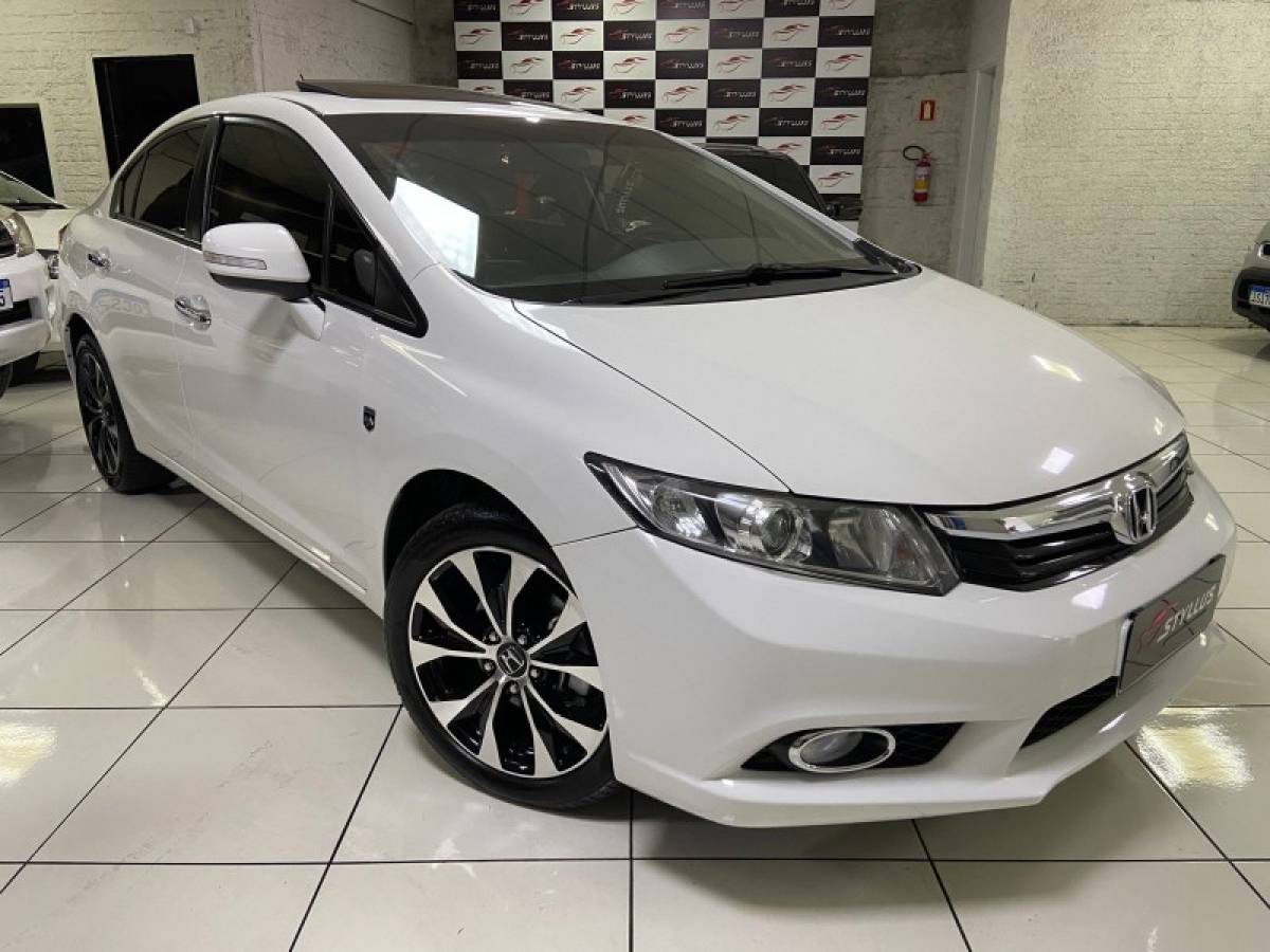 HONDA - CIVIC - 2013/2014 - Branca - R$ 79.900,00