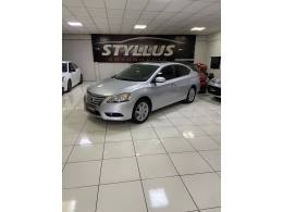 NISSAN - SENTRA - 2014/2015 - Prata - R$ 64.900,00