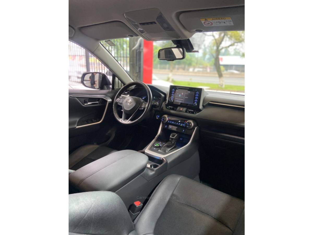 TOYOTA - RAV4 - 2019/2019 - Cinza - R$ 159.900,00