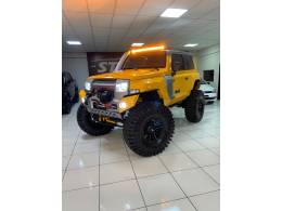 TROLLER - T4 - 2018/2018 - Amarela - R$ 259.900,00