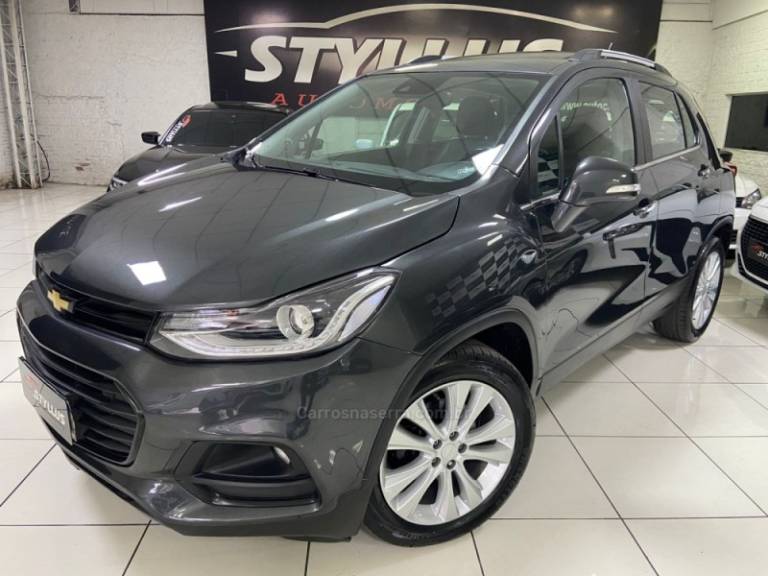 CHEVROLET - TRACKER - 2019/2019 - Cinza - R$ 89.900,00