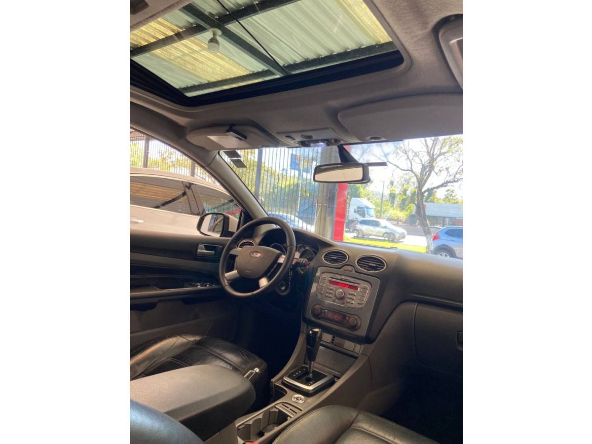 FORD - FOCUS - 2013/2013 - Branca - R$ 48.900,00