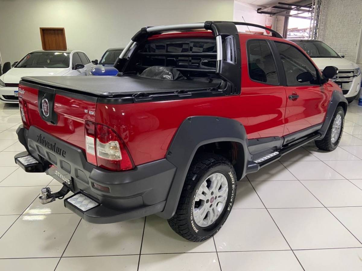 FIAT - STRADA - 2012/2012 - Vermelha - R$ 57.900,00