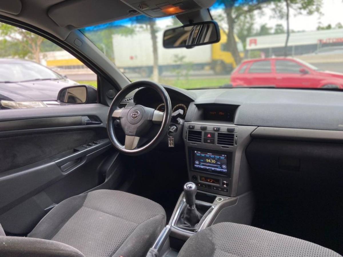 CHEVROLET - VECTRA - 2009/2009 - Preta - R$ 38.900,00