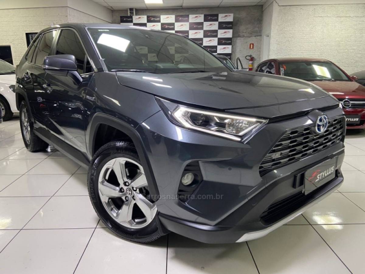 TOYOTA - RAV4 - 2019/2019 - Cinza - R$ 159.900,00