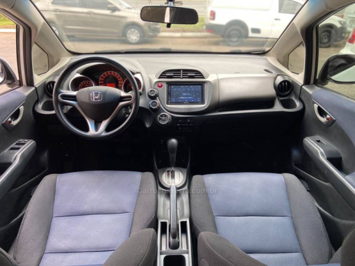 HONDA - FIT - 2013/2014 - Branca - R$ 56.900,00