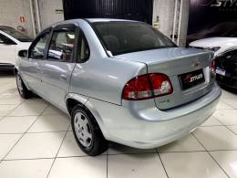 CHEVROLET - CLASSIC - 2011/2012 - Prata - R$ 28.900,00