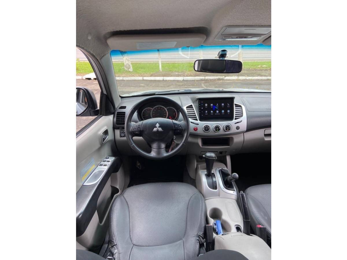 MITSUBISHI - L200 TRITON - 2012/2012 - Prata - R$ 109.900,00
