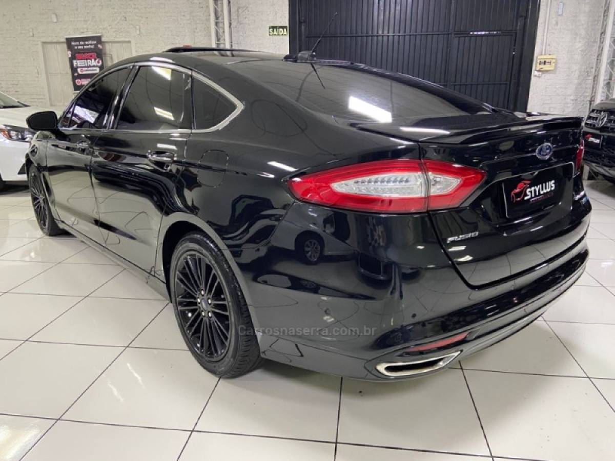 FORD - FUSION - 2013/2013 - Preta - R$ 70.900,00