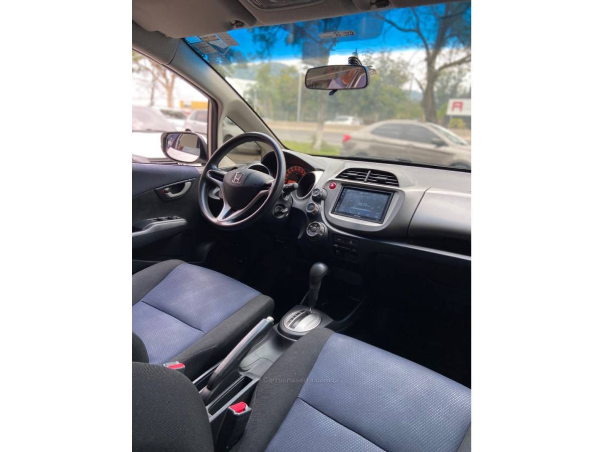 HONDA - FIT - 2013/2014 - Branca - R$ 56.900,00