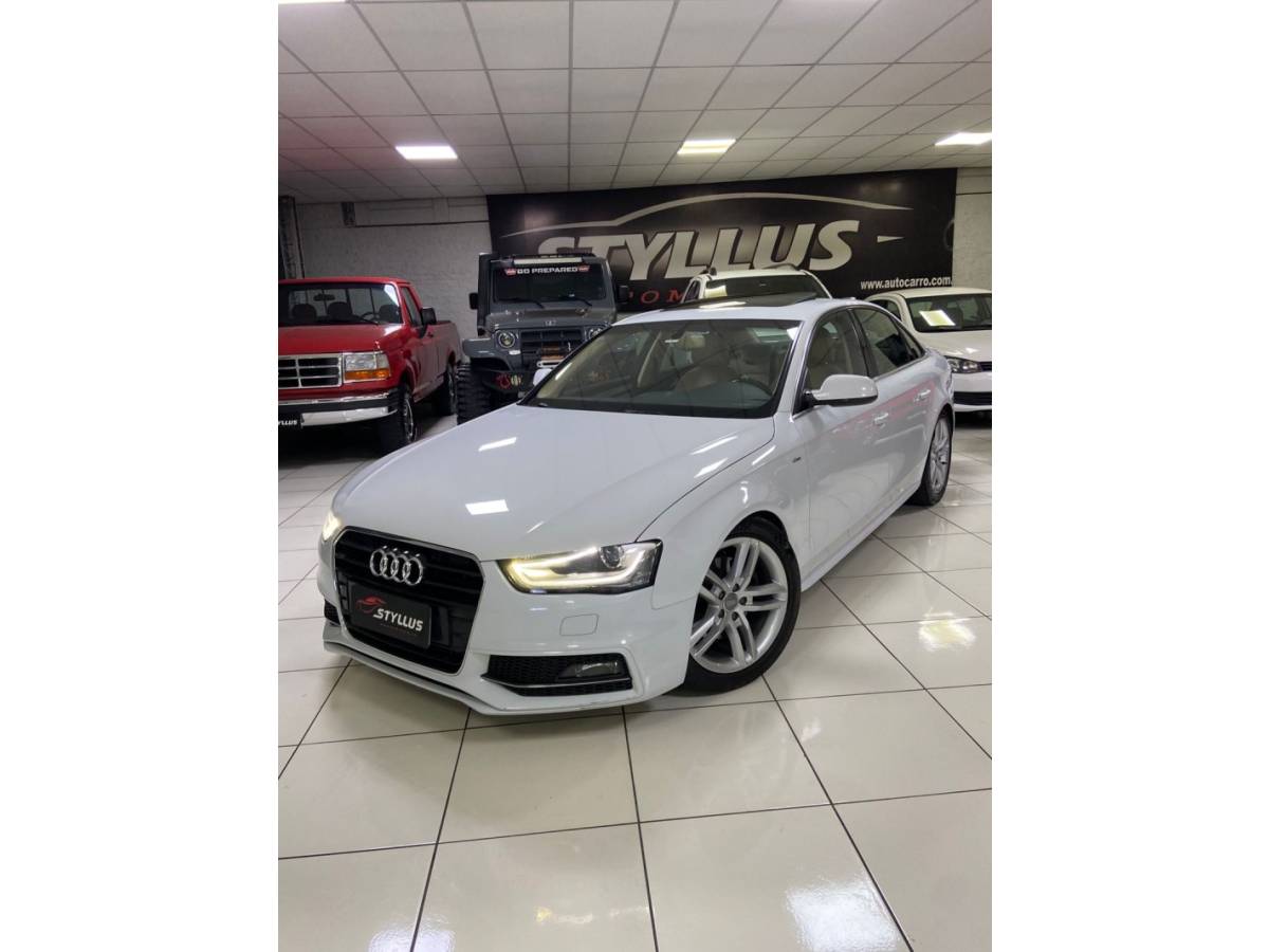 AUDI - A4 - 2015/2016 - Branca - R$ 91.900,00