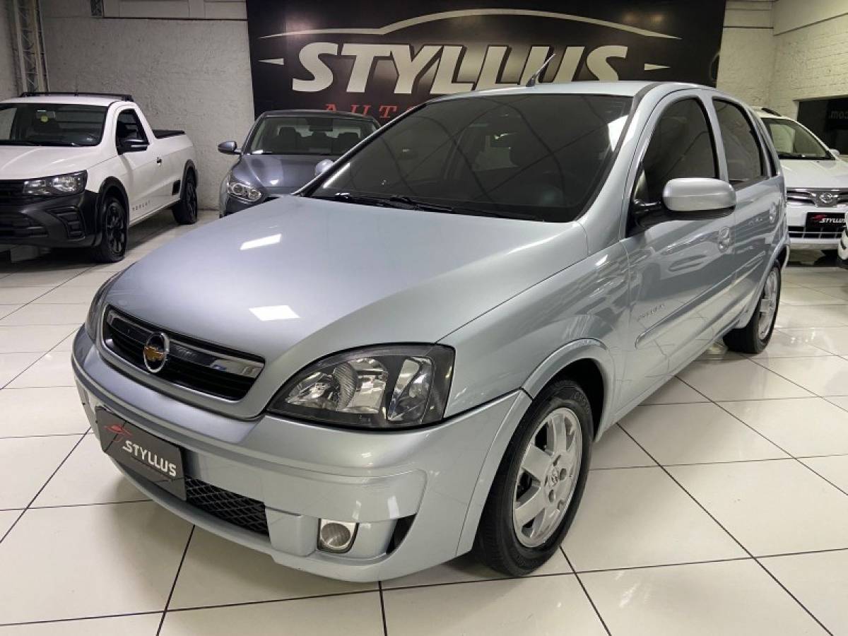 CHEVROLET - CORSA - 2008/2008 - Prata - R$ 31.900,00