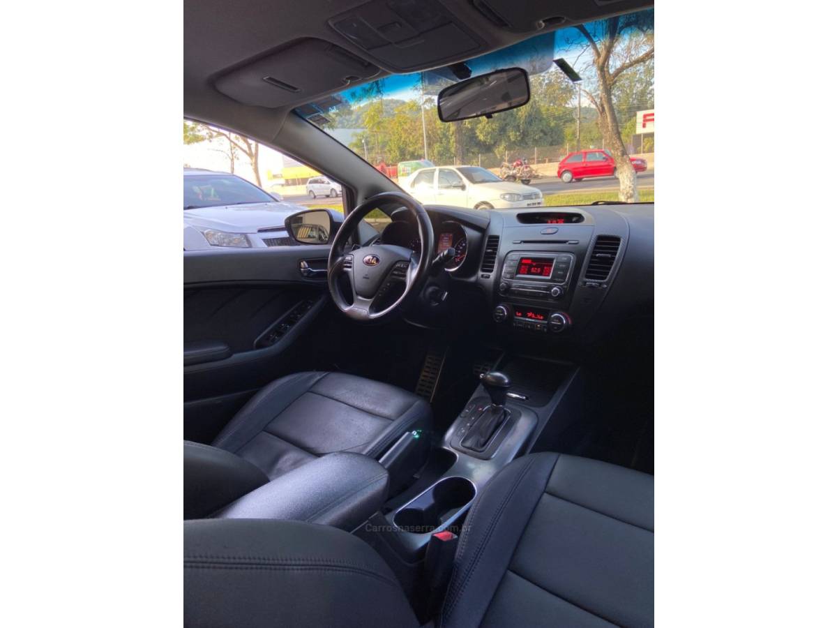 KIA MOTORS - CERATO - 2014/2014 - Prata - R$ 66.900,00