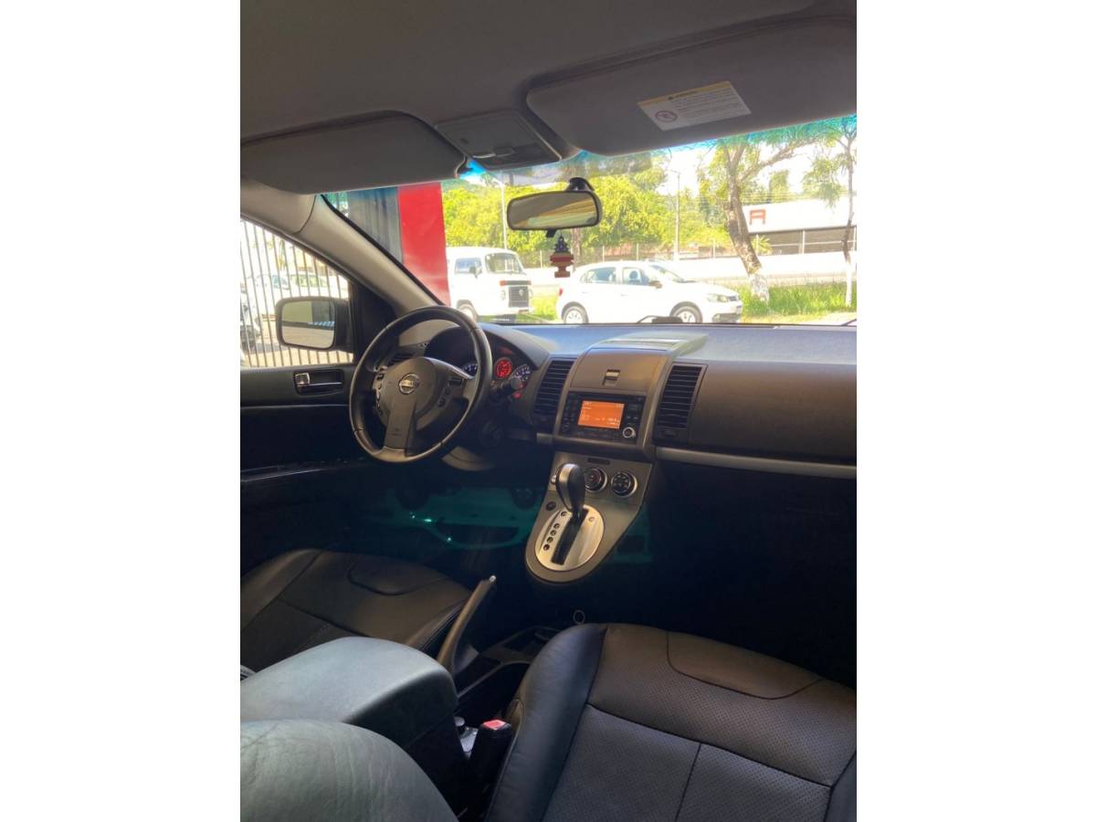 NISSAN - SENTRA - 2012/2013 - Prata - R$ 43.900,00