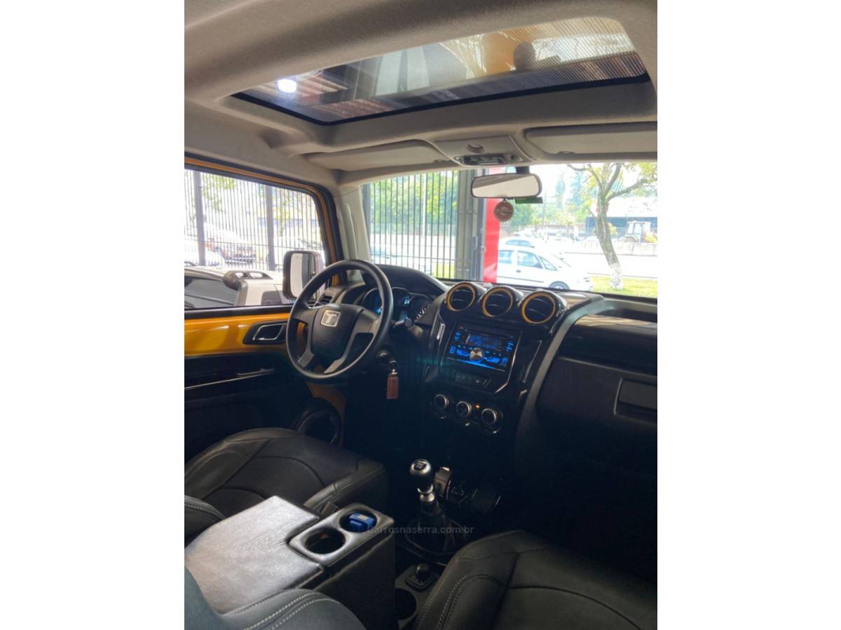 TROLLER - T4 - 2018/2018 - Amarela - R$ 259.900,00